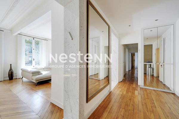 Paris 16eme - Avenue Victor Hugo - Appartement 5 pieces - 3 chambres - Patio prive - Cave