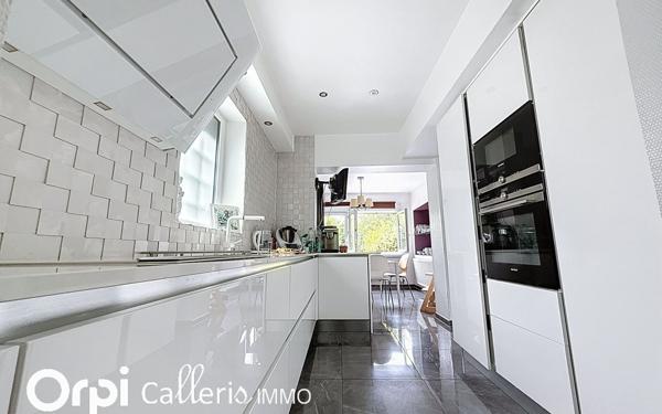 Maison à vendre    7 pièces • 270,74 m2 Strasbourg