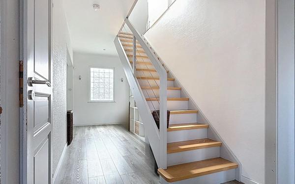 Maison à vendre    7 pièces • 270,74 m2 Strasbourg