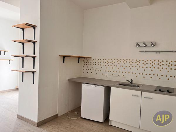 Location appartement Saintes : 469 € - AJP Immobilier Saintes