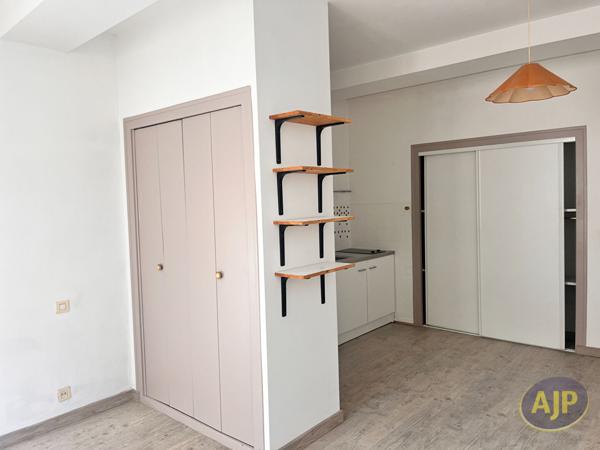 Location appartement Saintes : 469 € - AJP Immobilier Saintes