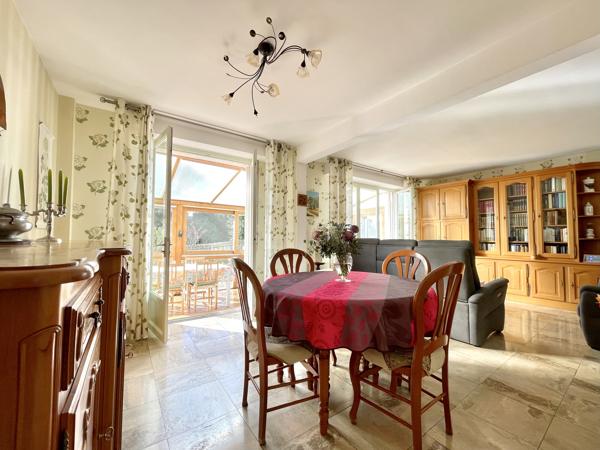 Maison de Famille, LE BOIS