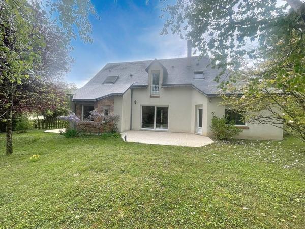 MAISON FAMILLIALE PROCHE BOURG