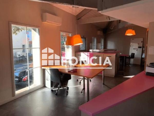 À vendre Local commercial 108 m² - Bordeaux 33000