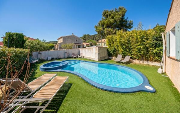 Maison à vendre    5 pièces •  Bouc-Bel-Air