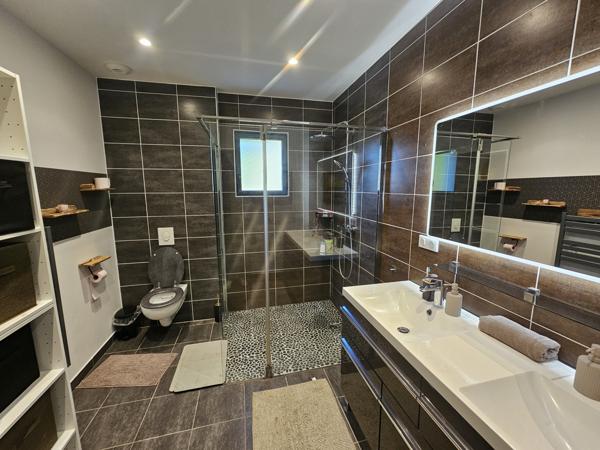 Maison 5 pièces - 180 m²