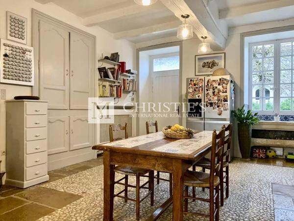 A vendre Maison de Maître du 18e siècle rénovée, à 15 min. d’Angoulême.