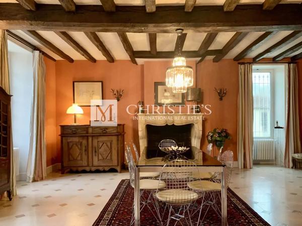 A vendre Maison de Maître du 18e siècle rénovée, à 15 min. d’Angoulême.