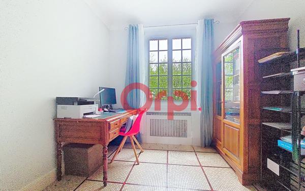 Maison à vendre    8 pièces • 243,49 m2 Yerres