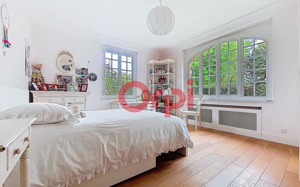 Maison à vendre    8 pièces • 243,49 m2 Yerres