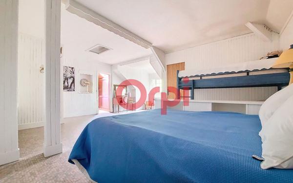 Maison à vendre    8 pièces • 243,49 m2 Yerres