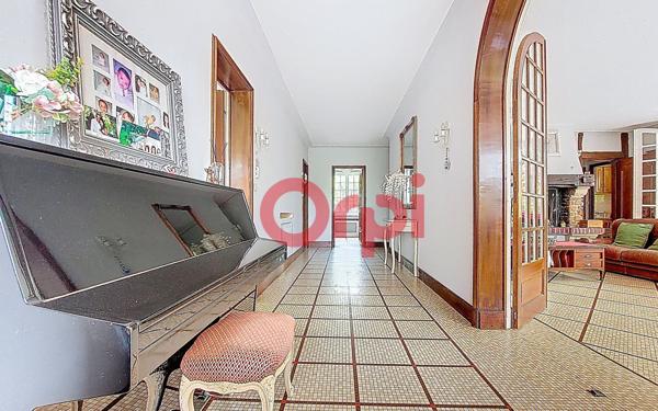 Maison à vendre    8 pièces • 243,49 m2 Yerres