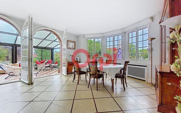Maison à vendre    8 pièces • 243,49 m2 Yerres