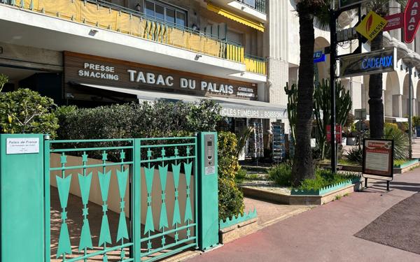 Appartement à vendre    1 pièce • 40 m2 Nice