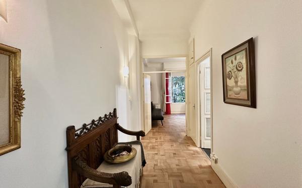 Appartement à vendre    1 pièce • 40 m2 Nice