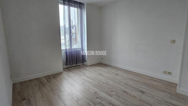 Grand appartement de 105 m² 3 chambres Centre de Sarzeau Parking