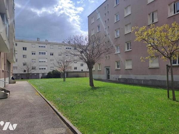  Appartement T3 entièrement refait à neuf