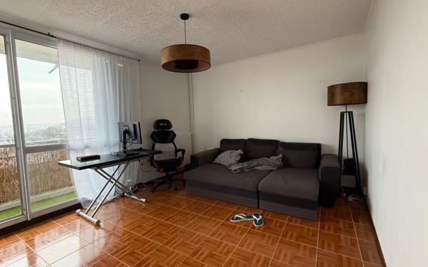 Appartement à louer    2 pièces • 42,75 m2 Joinville-le-Pont