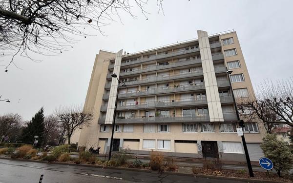 Appartement à louer    2 pièces • 42,75 m2 Joinville-le-Pont