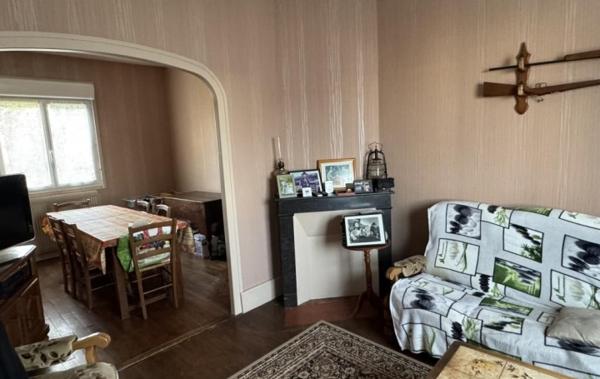 Vente Maison Avec jardin à rafraîchir Saint-amand-montrond   