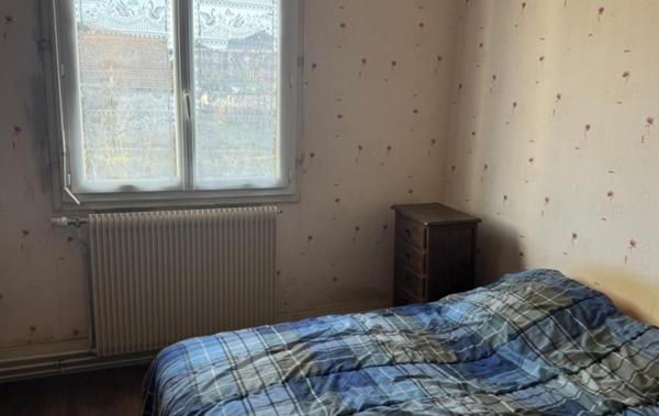 Vente Maison Avec jardin à rafraîchir Saint-amand-montrond   