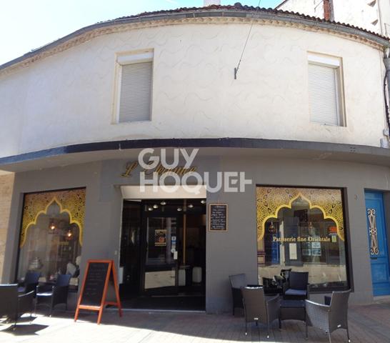 Immeuble Marmande avec local commercial+appartement T3 avec accès indépendant.