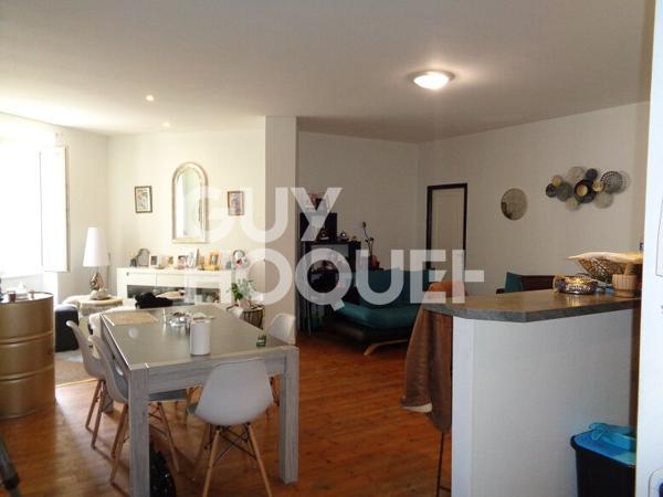 Immeuble Marmande avec local commercial+appartement T3 avec accès indépendant.