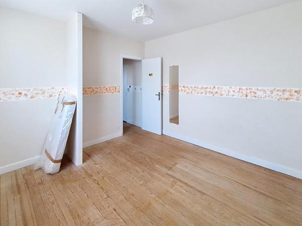 Maison familiale 4 chambres avec un beau potentiel