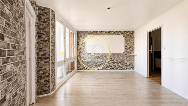 Appartement
         5 pièces
        - 83 m² Exclusivité 99 000 € *