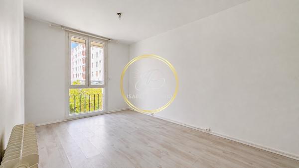 Appartement
         5 pièces
        - 83 m² Exclusivité 99 000 € *
