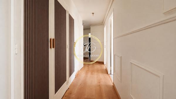 Appartement
         5 pièces
        - 83 m² Exclusivité 99 000 € *