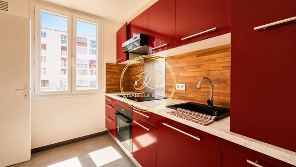 Appartement
         5 pièces
        - 83 m² Exclusivité 99 000 € *