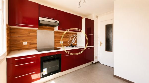 Appartement
         5 pièces
        - 83 m² Exclusivité 99 000 € *