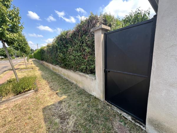 MABLY (42300) — Maison familiale 138 m² · Garage 44 m² · Jardin clos