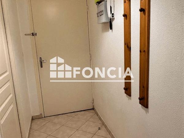 Location Studio 25.3 m² - 36 RUE GATELLIET Melun 77000