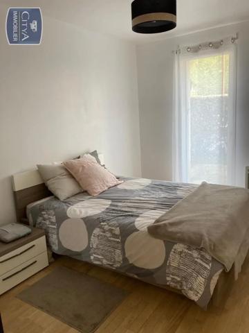 Appartement à louer 2 pièces 46.62m² Versailles (78000)