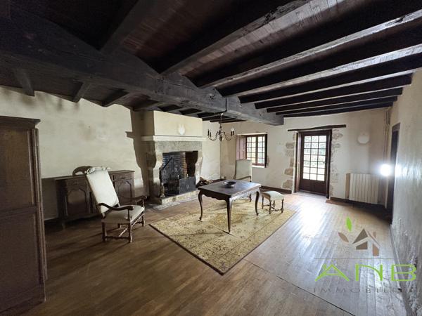 🏡 Une maison pleine de caractère au cœur d’un hameau paisible de Rouzède