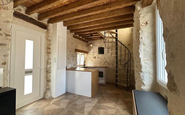 Maison à louer    3 pièces • 33,65 m2 Voisins-le-Bretonneux
