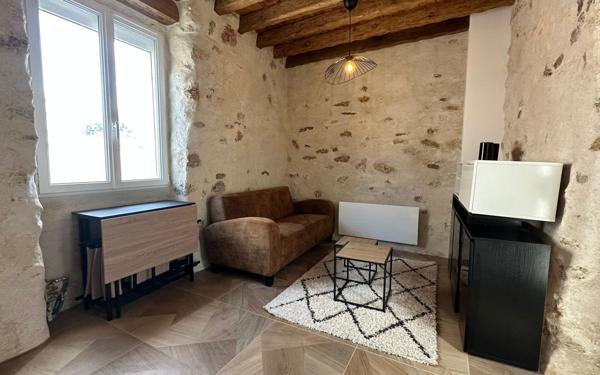 Maison à louer    3 pièces • 33,65 m2 Voisins-le-Bretonneux