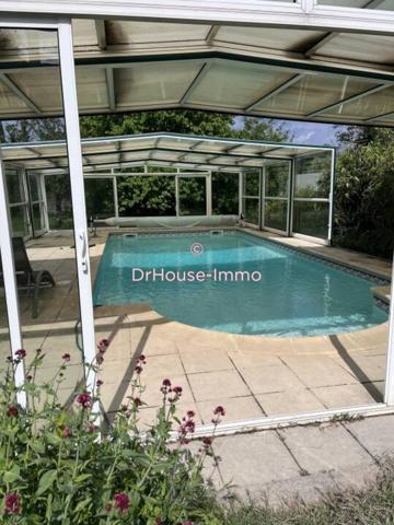 Maison à vendre 8 pièces de 227 m²