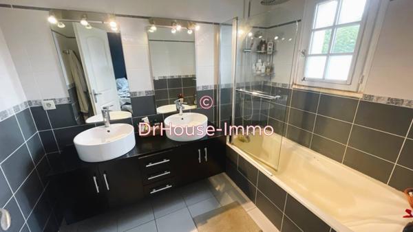 Maison à vendre 8 pièces de 227 m²