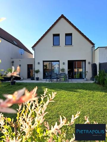 Maison Mitoyenne par le garage
