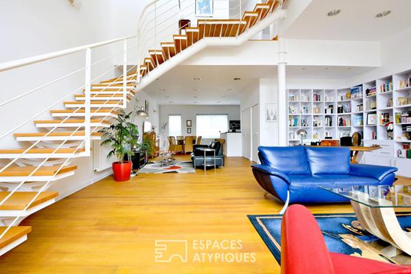 Loft d’architecte en triplex au coeur d’une ancienne filature