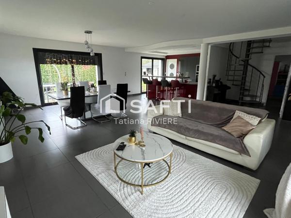 Pavillon contemporain de 2018 sur Villemandeur