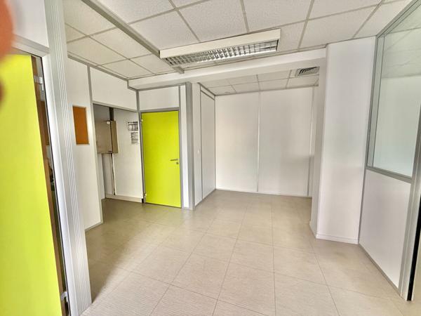 Orleans HYPERCENTRE - Bureaux  90 m² avec stationnement