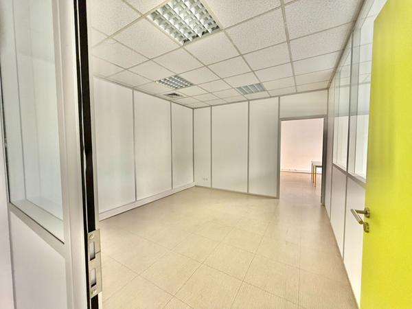Orleans HYPERCENTRE - Bureaux  90 m² avec stationnement