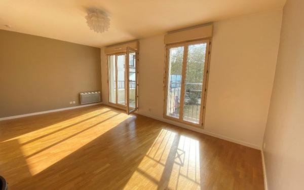 Appartement à vendre    2 pièces •  Le Raincy