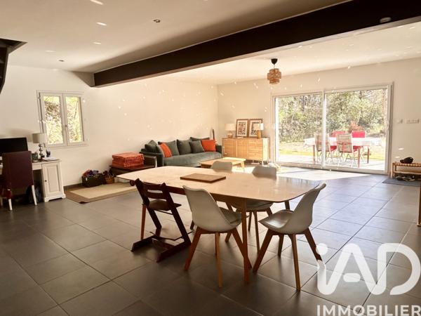 Maison à vendre 5 pièces 115 m² Saint-Maximin-la-Sainte-Baume