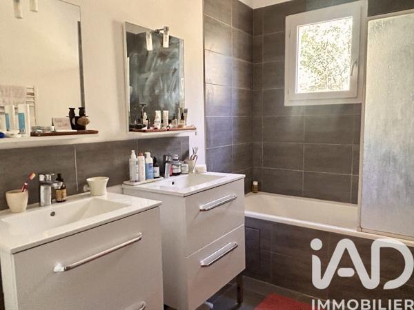 Maison à vendre 5 pièces 115 m² Saint-Maximin-la-Sainte-Baume