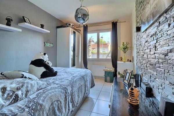 Maison Plain pied Castelginest avec piscine